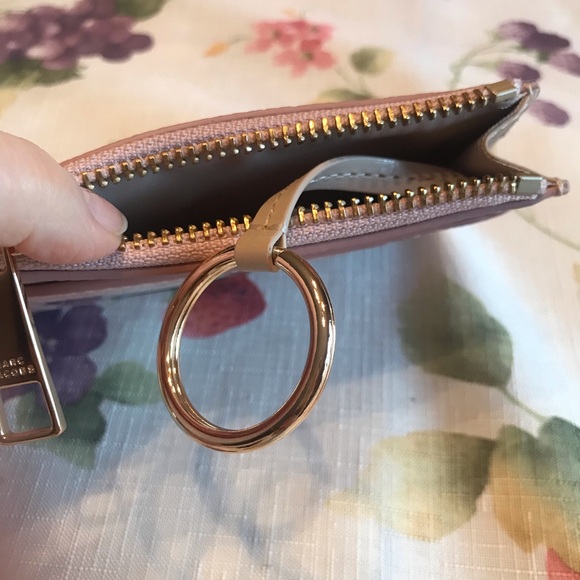 MARC JACOB CROSSBODY BAG WALLET AND PINK POMPOM TAG WITH WALLET BAG TAG LOST - Picture 12 of 17